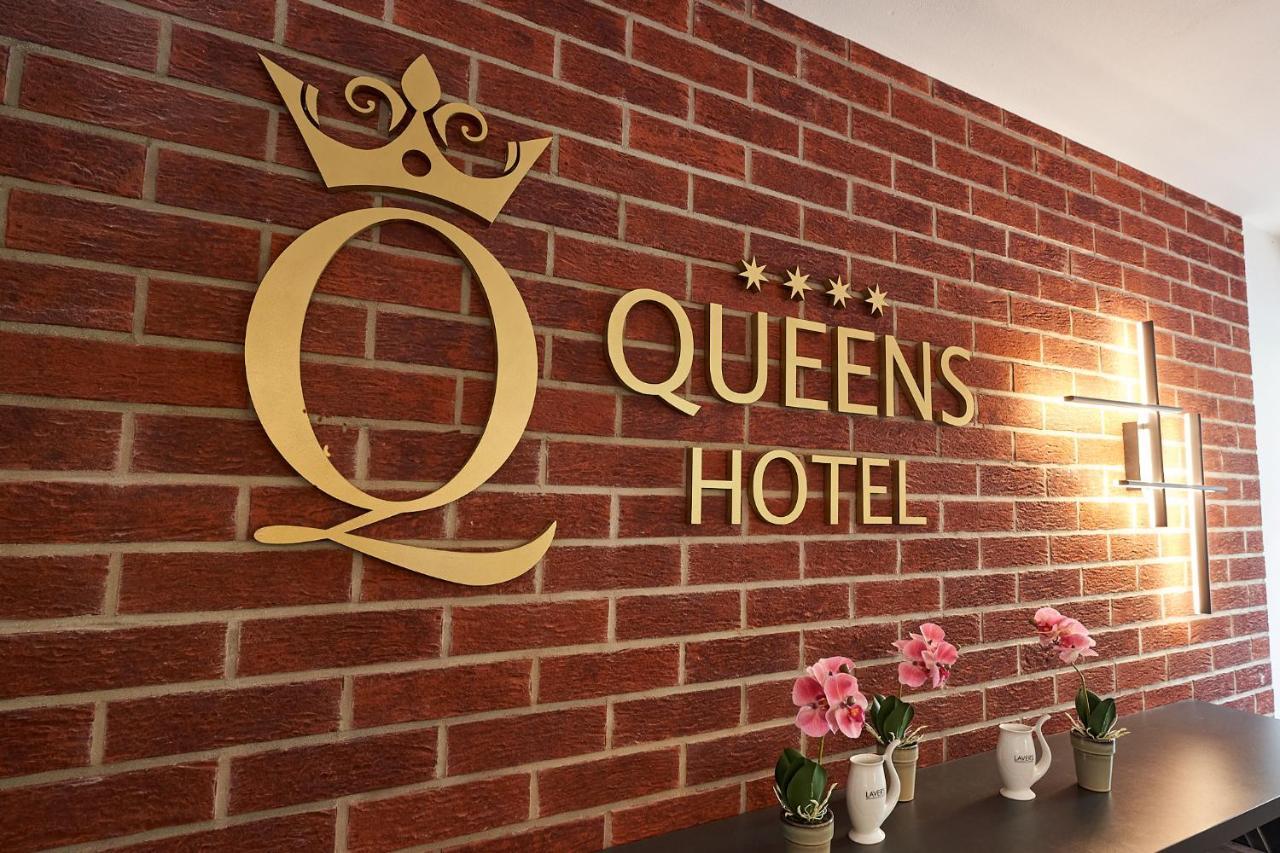 Wellness Hotel Queens マリアーンスケー・ラーズニェ エクステリア 写真