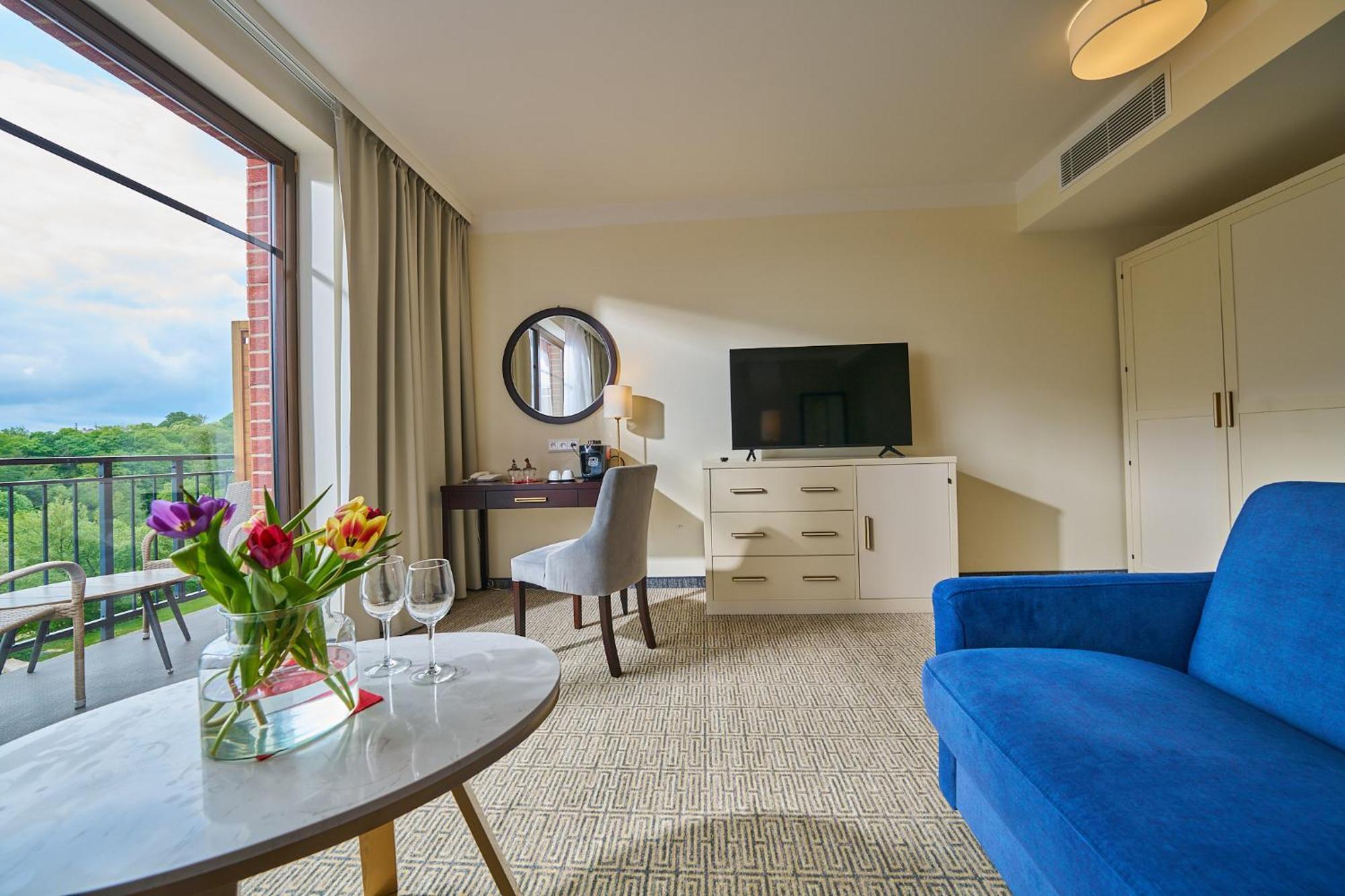 Wellness Hotel Queens マリアーンスケー・ラーズニェ エクステリア 写真